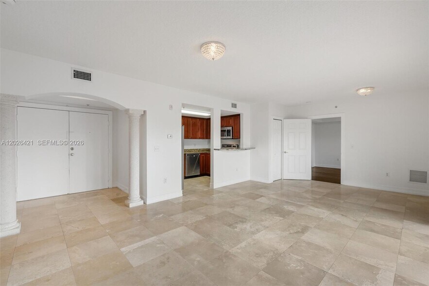 Building Photo - 101 Sidonia Ave