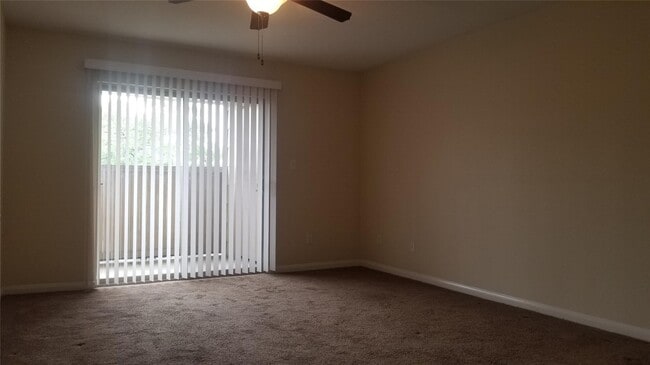 Building Photo - 8415 Hearth Dr