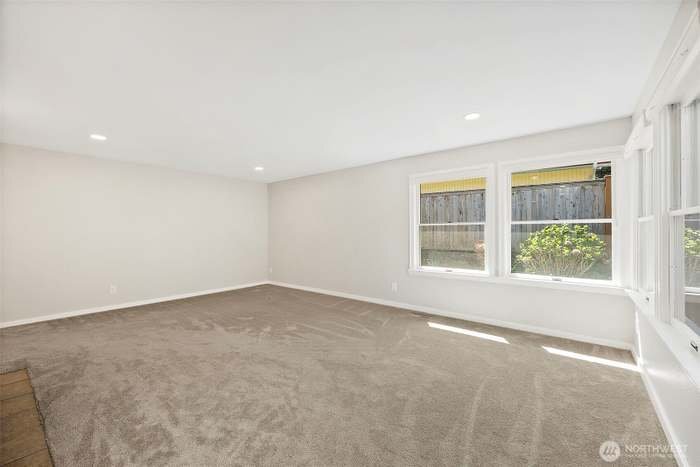 Building Photo - 30022 6th Ave SW