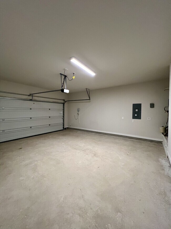 Building Photo - 14426 Daphne Bnd