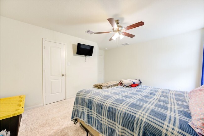Building Photo - 7546 Fettle Ln