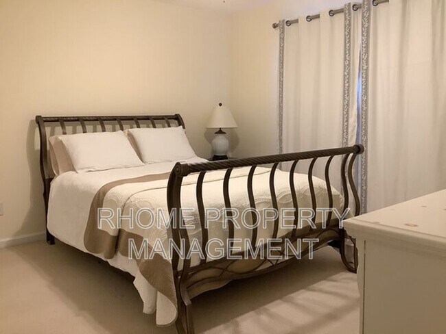 Building Photo - 4510 Greycliff Pointe