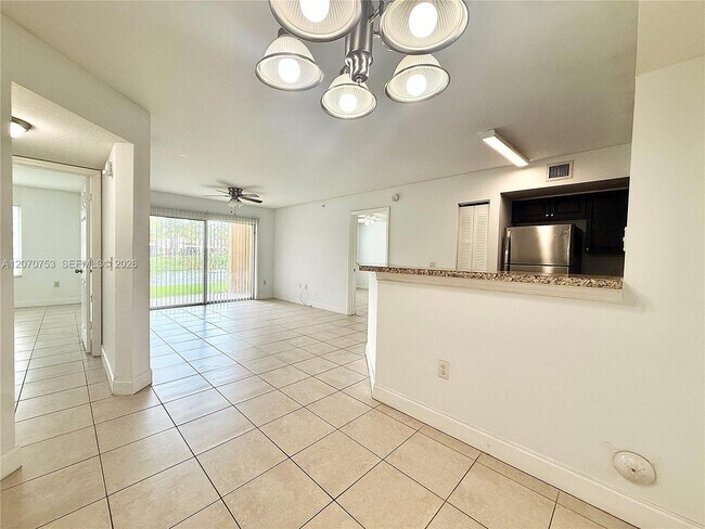 Building Photo - 4171 San Marino Blvd
