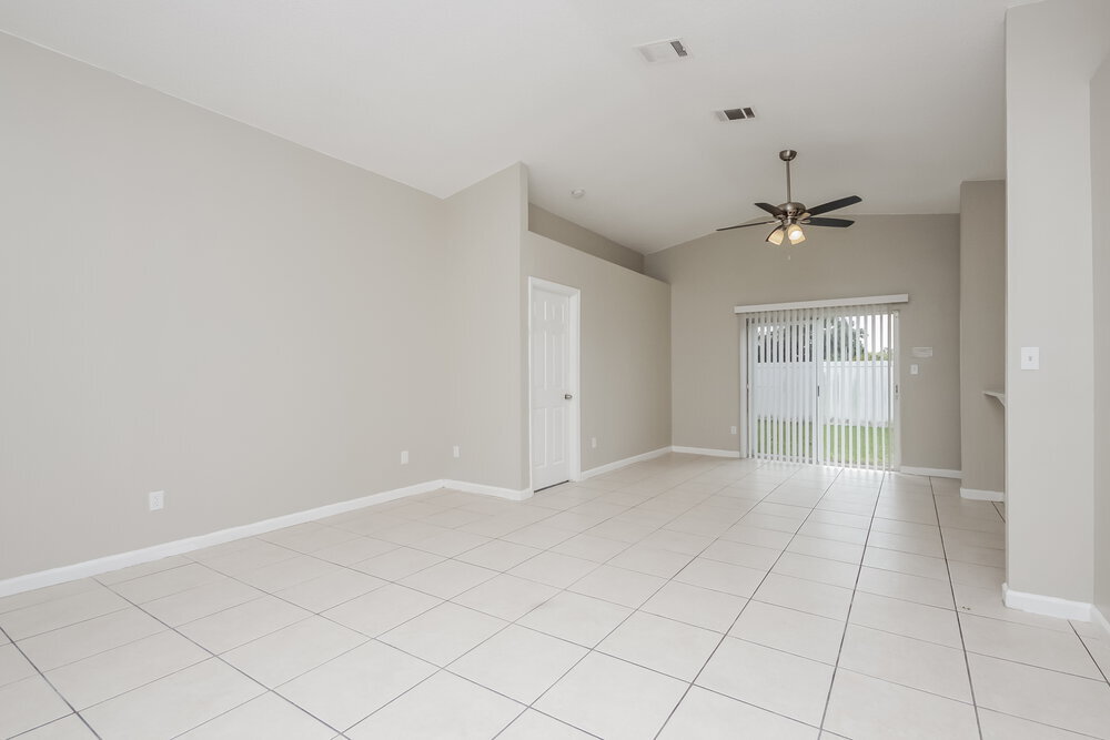 Building Photo - 2872 Woodruff Dr