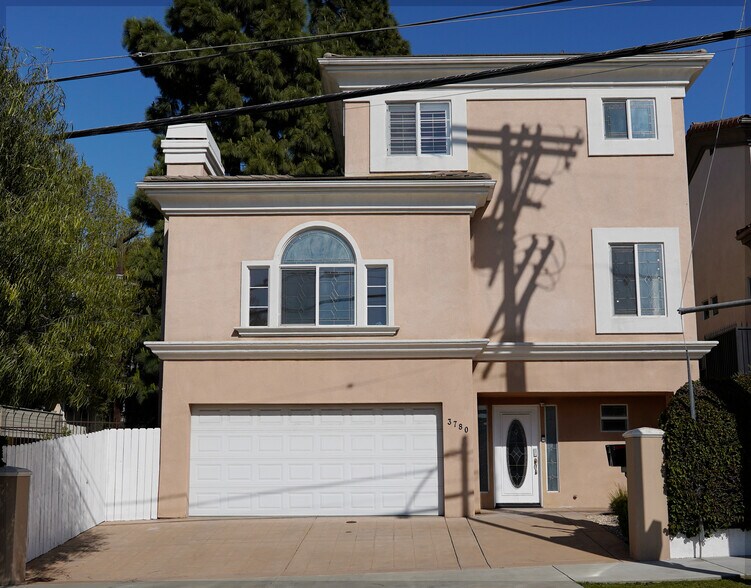 Building Photo - 3780 Lenawee Ave