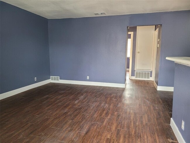 Building Photo - 2301 Cedrick Cove