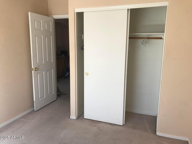 Building Photo - 10971 W Rio Vista Ln