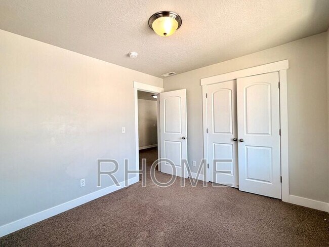 Building Photo - 4102 W 1800 N