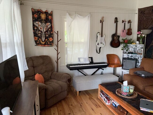 Building Photo - Rare Downtown Davis Gem with Wraparound Porch & Updated Interior