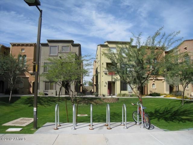 Building Photo - 2401 E Rio Salado Pky