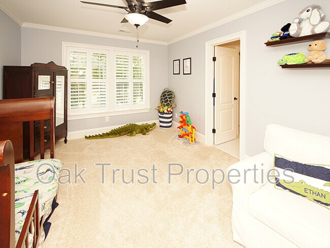 Building Photo - 125 Brogun Ln