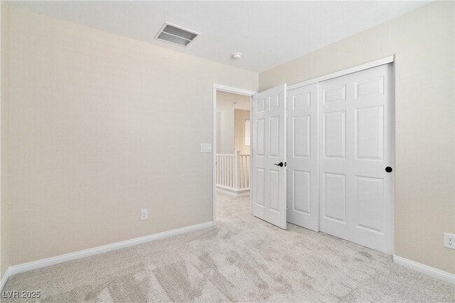 Building Photo - 3859 Painted Lady Ave