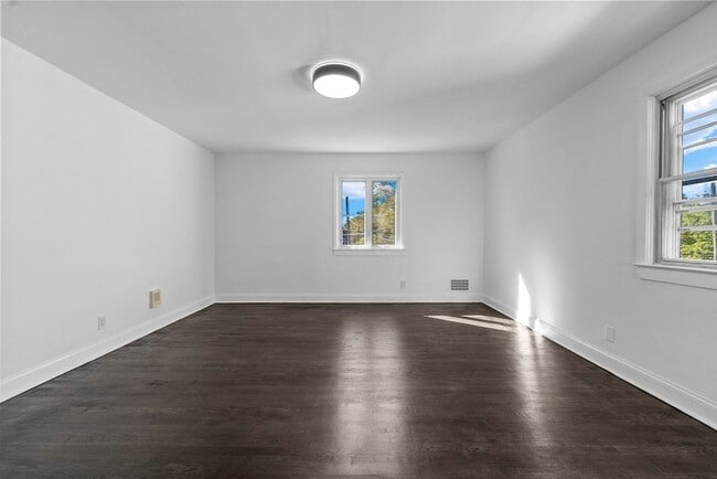 Building Photo - 514 Lafayette Ave