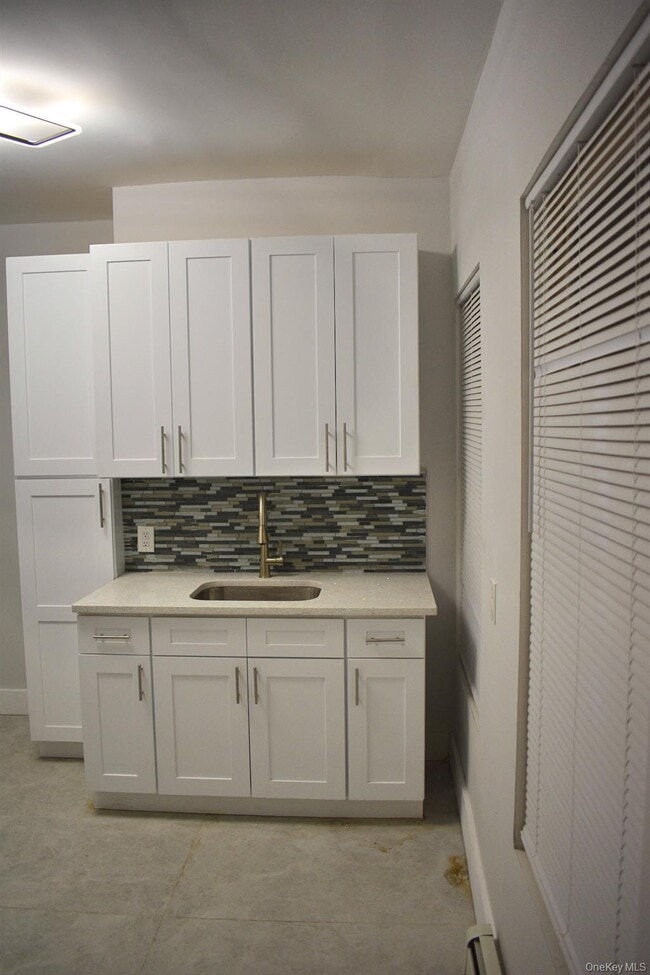 Building Photo - 563 E 3rd St