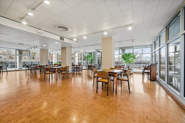 Building Photo - 4250 N Marine Dr