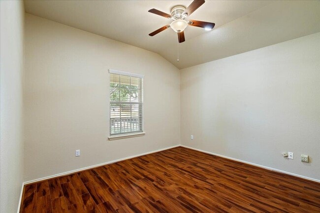 Building Photo - 255 Drystone Trail