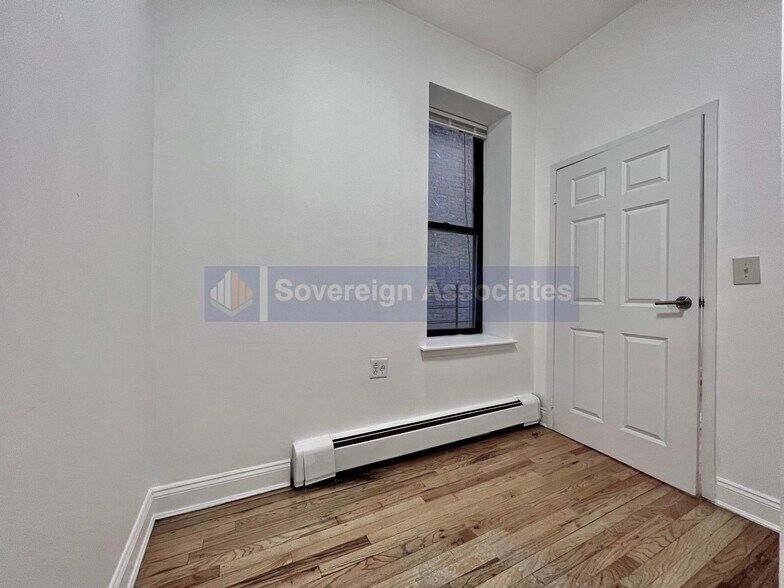 Building Photo - 519 W 151st St