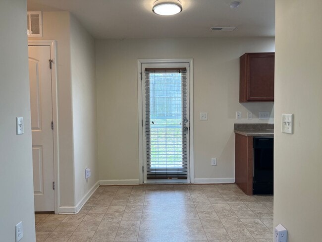 Building Photo - Charming Knightdale Residence, Available Now!
