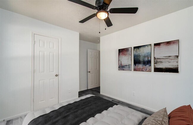 Building Photo - 4910 Comal River Loop