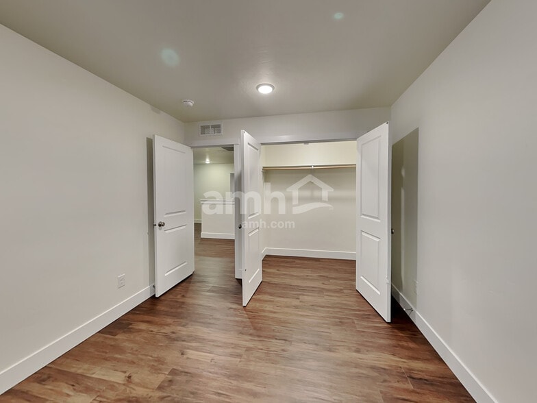 Building Photo - 9291 W Dove Creek St