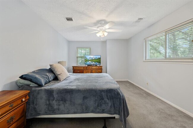 Building Photo - 5614 Bough Ct