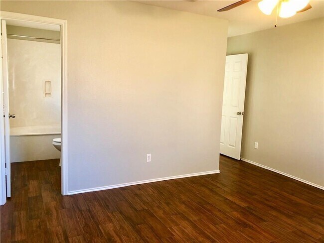 Building Photo - 13020 Date Palm Trail
