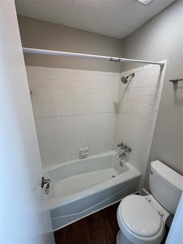 Building Photo - 415 Towne House Ln