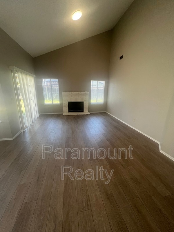 Building Photo - 1230 Mohr Cir