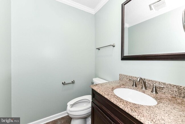 Building Photo - 10135 Forest Hill Cir