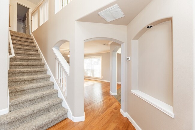 Building Photo - 14335 Pelican Marsh Dr