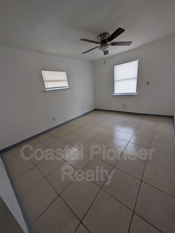 Building Photo - 3721 N Whittier St