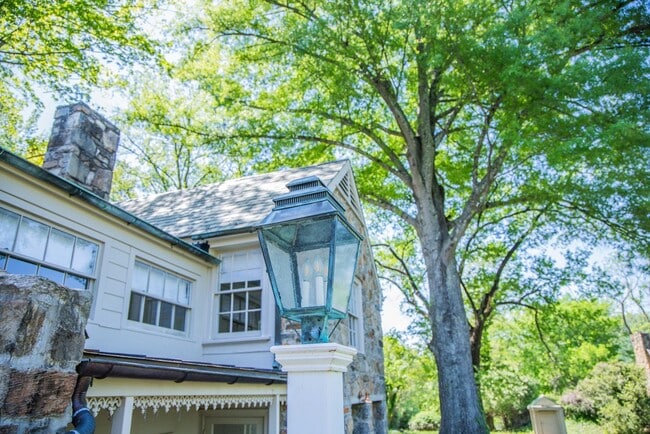 Building Photo - Historic Home Available at Foxhaven Farm