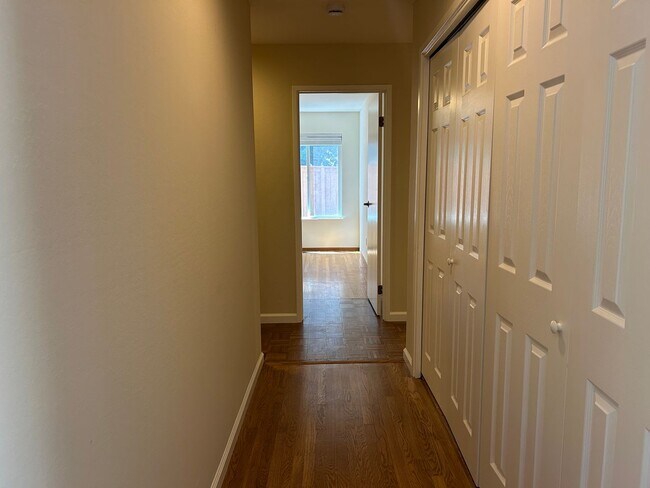 Building Photo - 3BR/2BA Single-Story Home in Walnut Creek’...