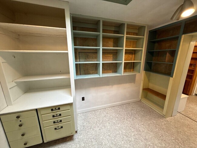 Building Photo - 1947 Marion St SE