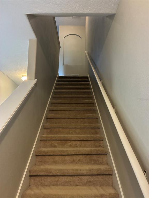 Building Photo - 1110 Sleepy Oak Dr