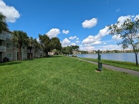 Building Photo - 5001 Wiles Rd