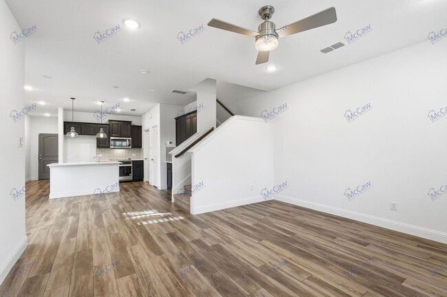 Building Photo - 3100 Trina St