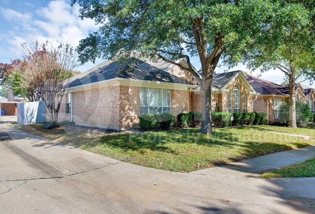 Building Photo - 1003 Blackwell Dr