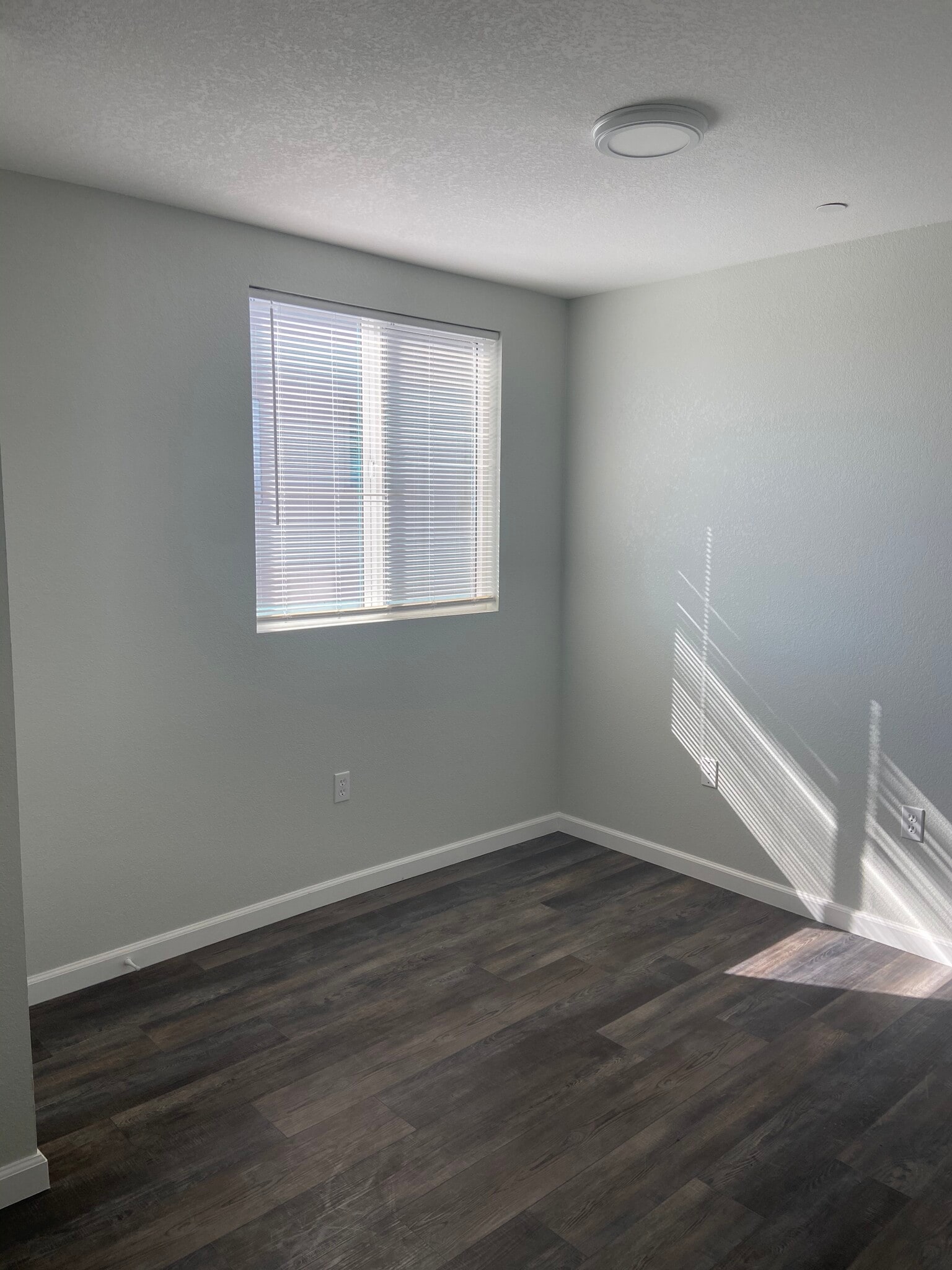 Building Photo - 446 W 126th St