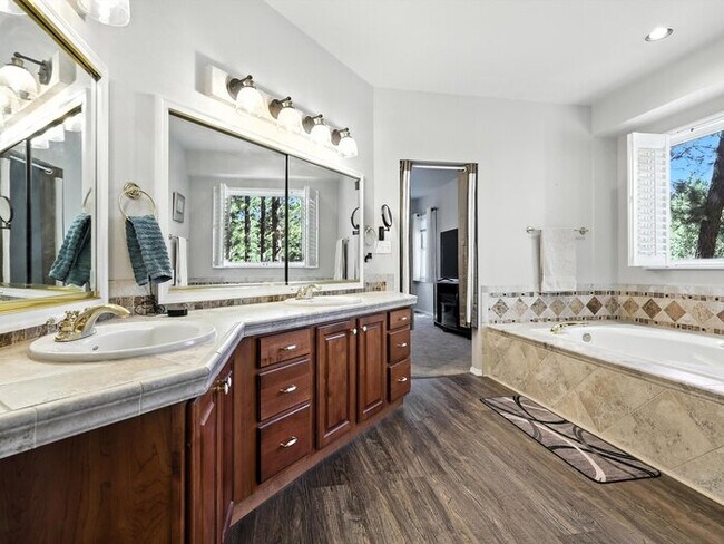 Building Photo - 18370 Lazy Summer Way