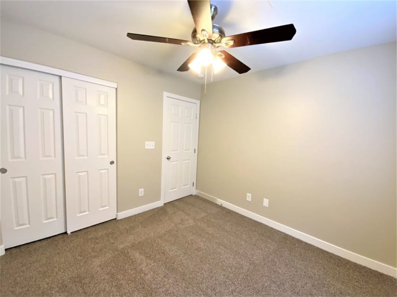 Building Photo - 864 Blue Rosalie Pl