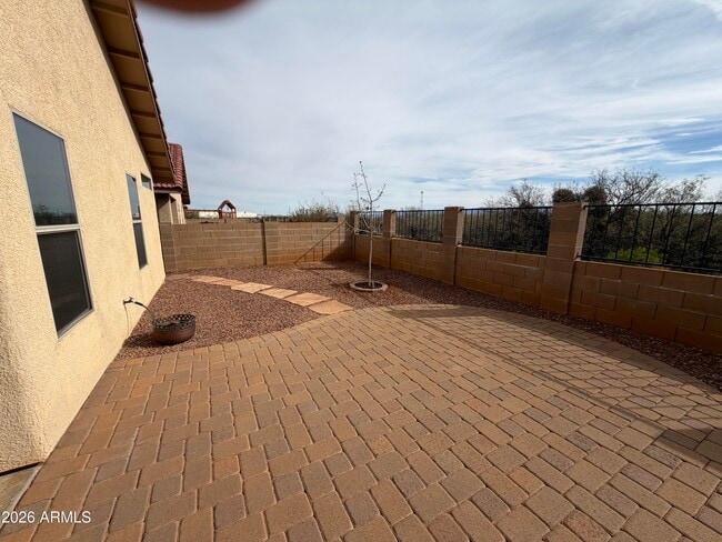 Building Photo - 4662 Redwood St