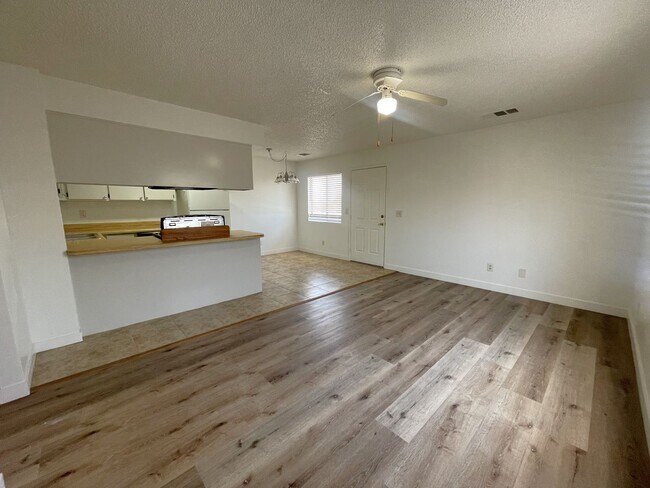 Building Photo - 10940 Jeremy Dr