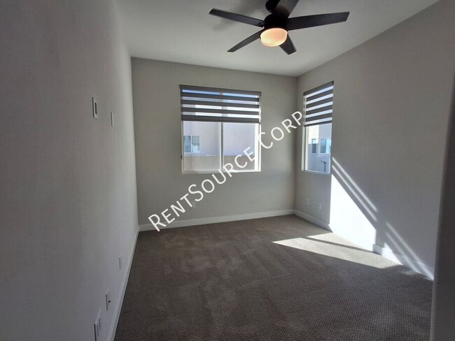 Building Photo - 27231 W Coyote Bush Ct