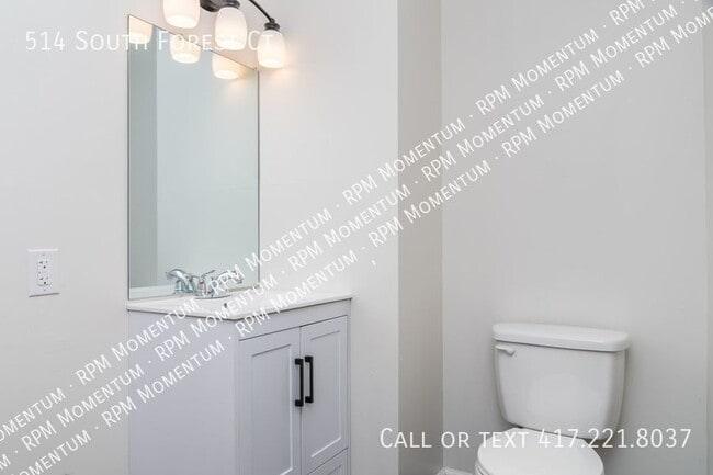 Building Photo - 514 S Forest Ct