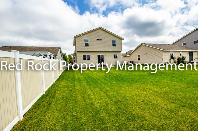 Building Photo - 7527 N Carrington Ln