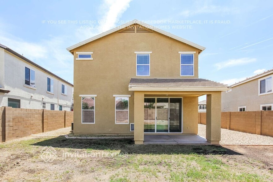 Building Photo - 14758 W Columbine Dr