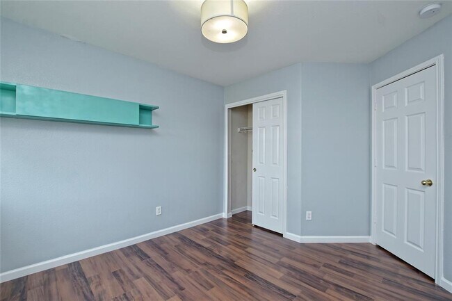 Building Photo - 18612 Great Falls Dr