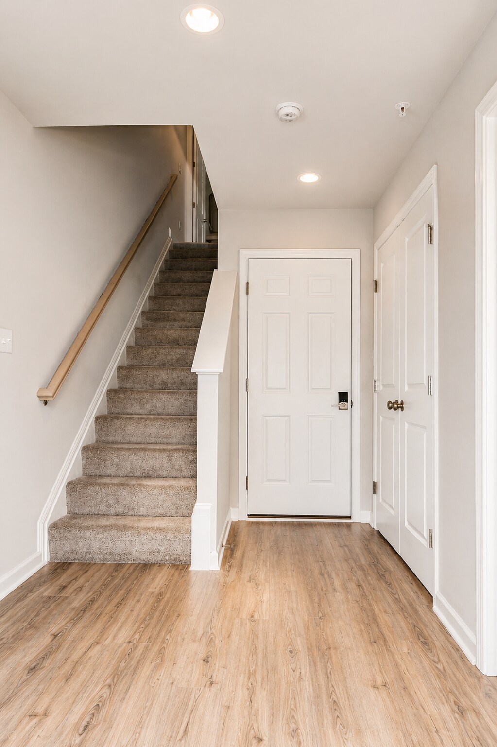 Building Photo - 210 Gress Rd