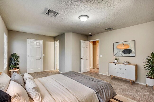 Building Photo - 6331 Scotchwood Dr